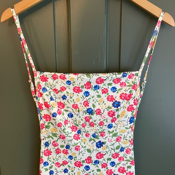 Light Summer Dress - Picture 2 of 4